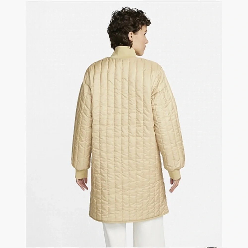 Nike Sportswear Women's Therma Fit Tech Pac Sz XS - Beige (DQ7745…